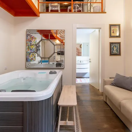 Hotiday Porto Guest house 3*